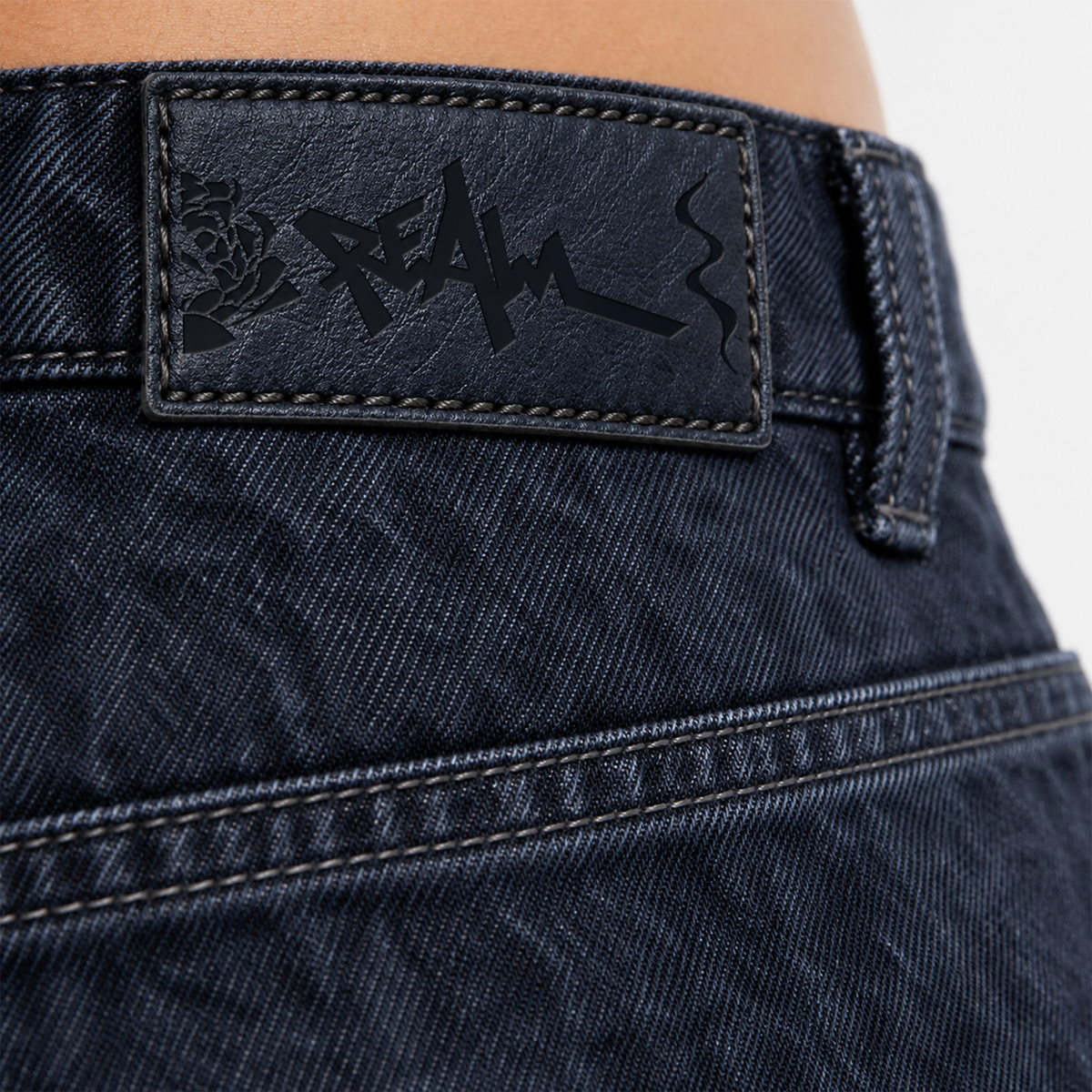 Sisterbound Jeans ( Pre-Order : Shipped 20/12)
